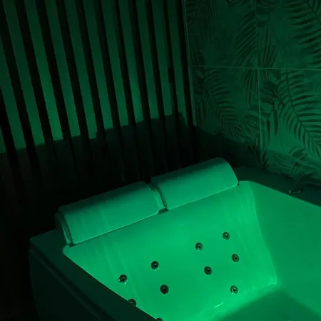 Salmace Luxury Jacuzzi Privato Сasa de vacaciones *