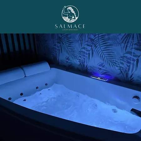 Сasa de vacaciones Salmace Luxury Jacuzzi Privato
