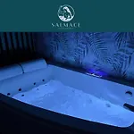Prázdninový dům Salmace Luxury Jacuzzi Privato