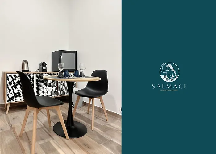 Salmace Luxury Jacuzzi Privato * Bari